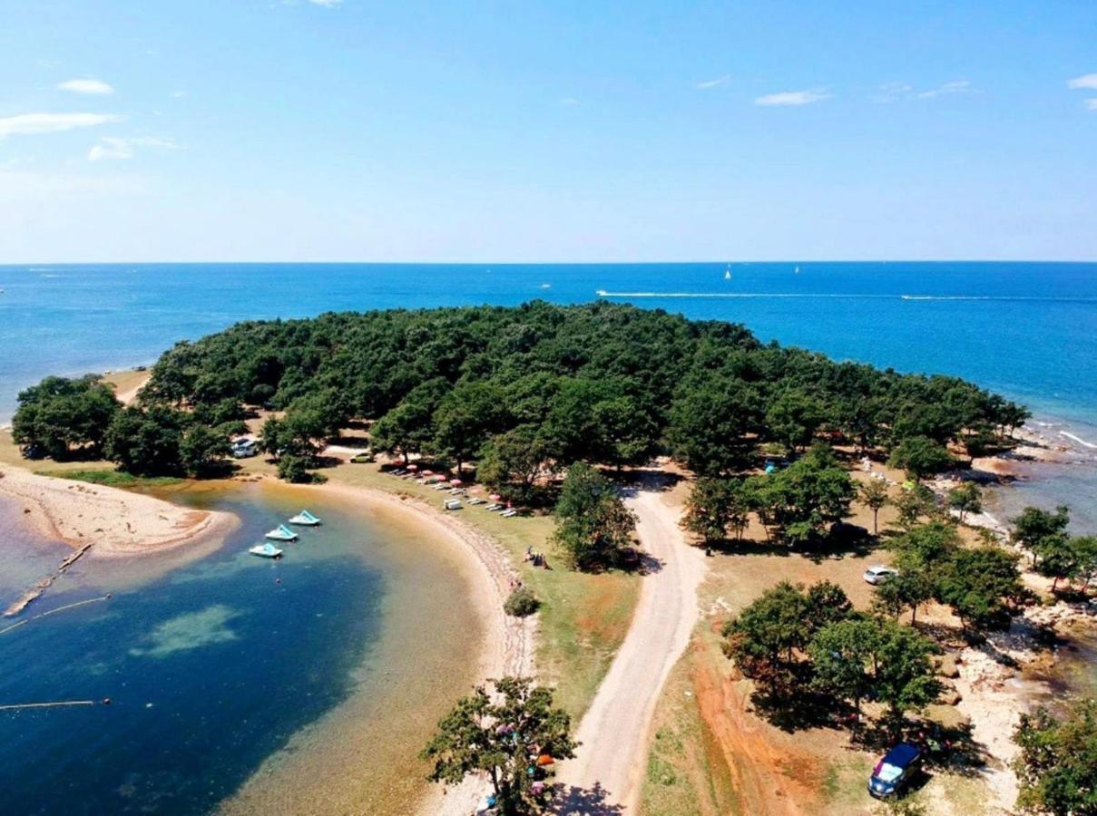 Apartments Vojvoda Πόρετς Εξωτερικό φωτογραφία