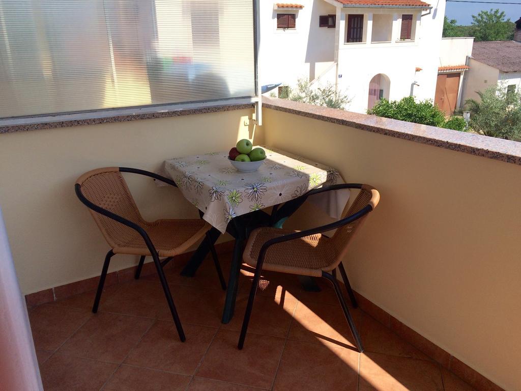 Apartments Vojvoda Πόρετς Δωμάτιο φωτογραφία