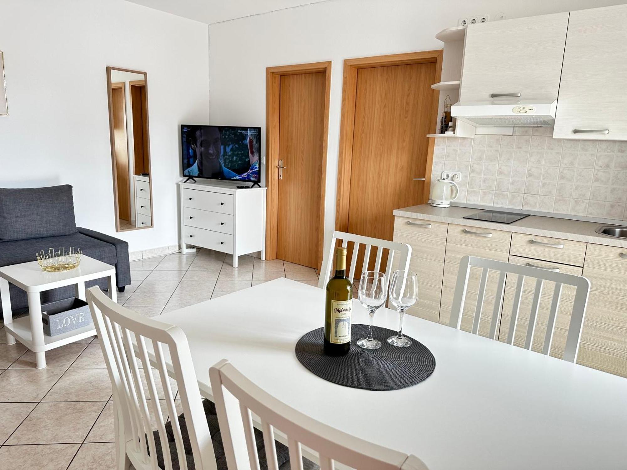 Apartments Vojvoda Πόρετς Εξωτερικό φωτογραφία