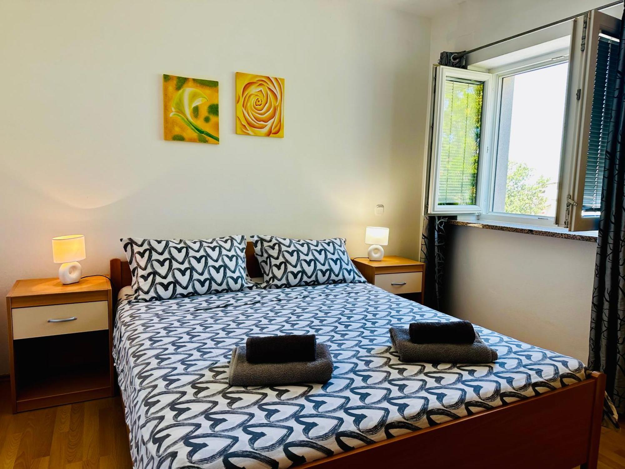 Apartments Vojvoda Πόρετς Εξωτερικό φωτογραφία