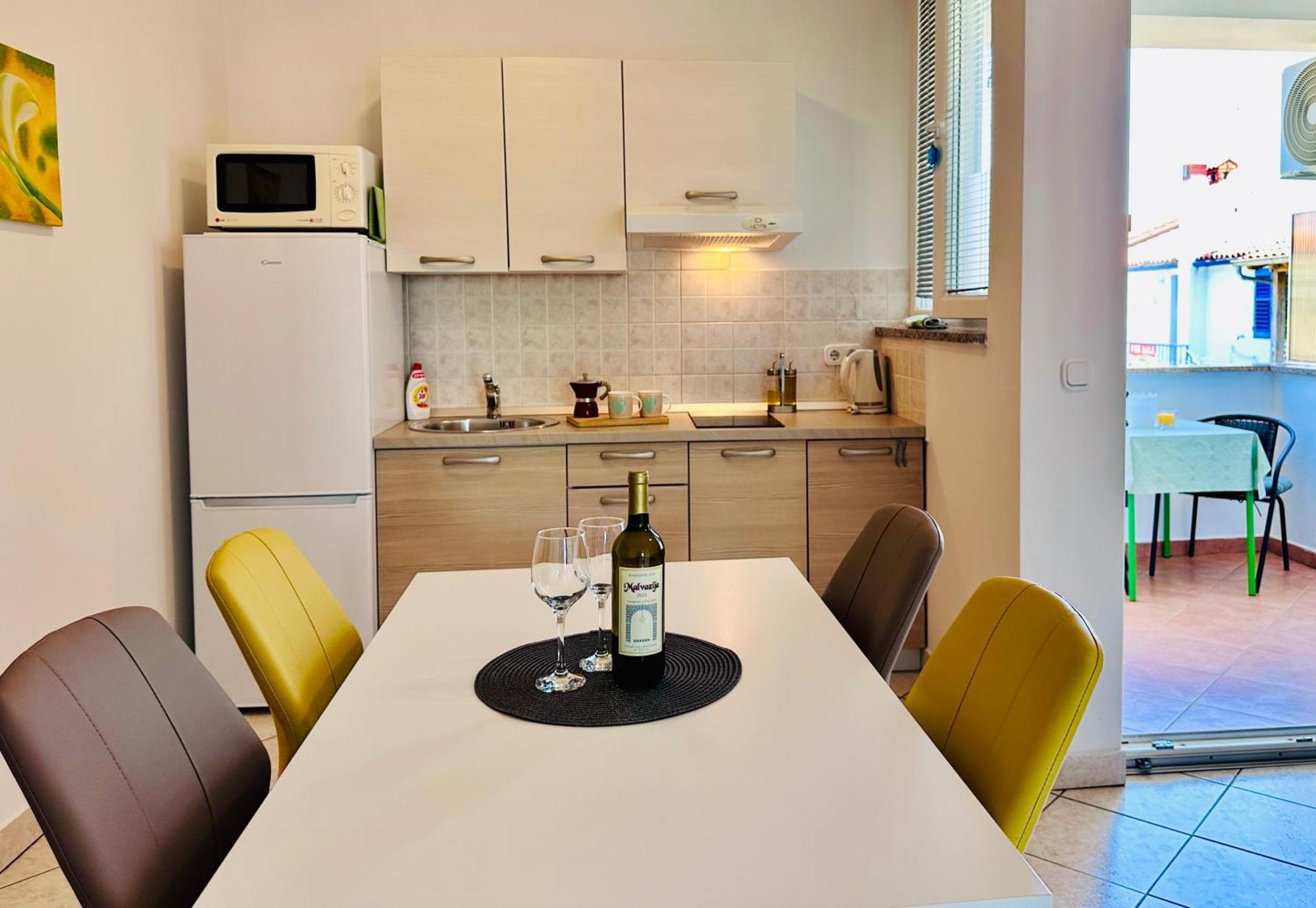 Apartments Vojvoda Πόρετς Εξωτερικό φωτογραφία
